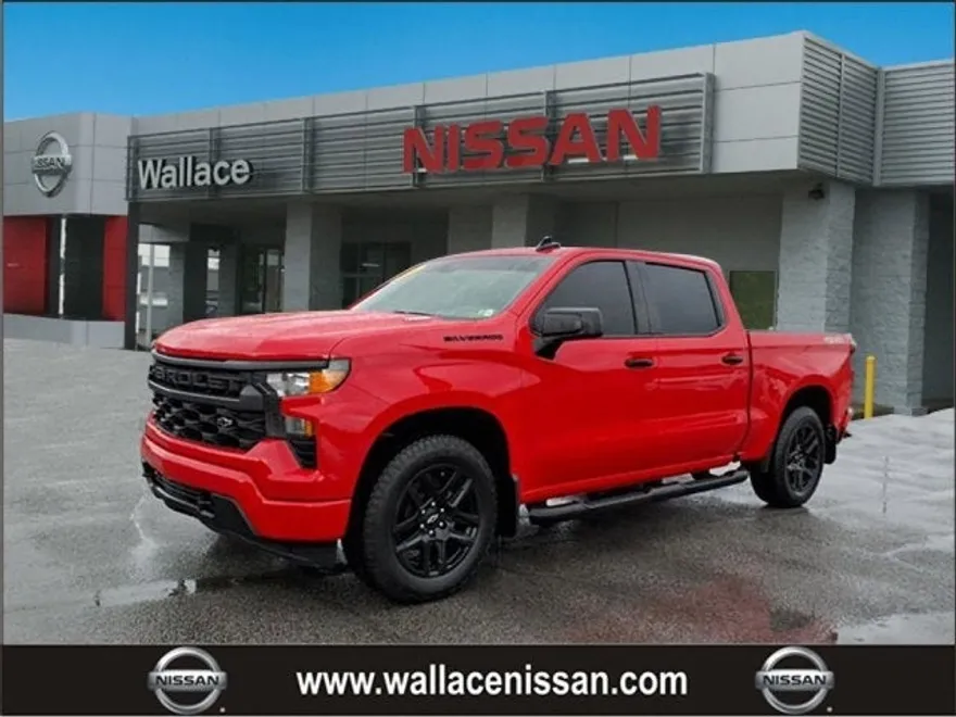 2024 Chevrolet Silverado 1500 Custom photo 1