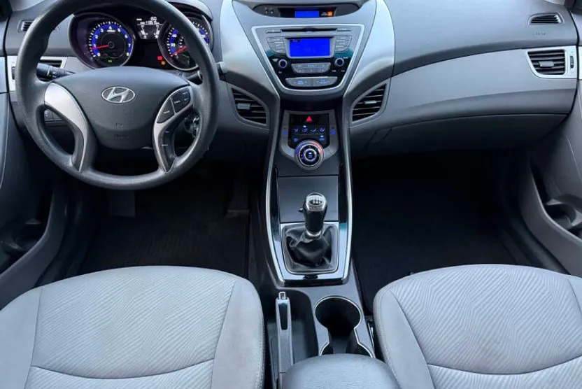 2013 Hyundai Elantra GLS photo 1