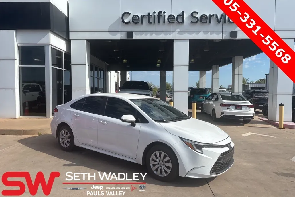 2024 Toyota Corolla Hybrid LE photo 1
