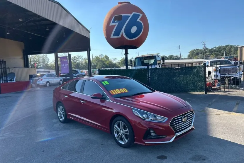 2018 Hyundai Sonata Sport photo 1