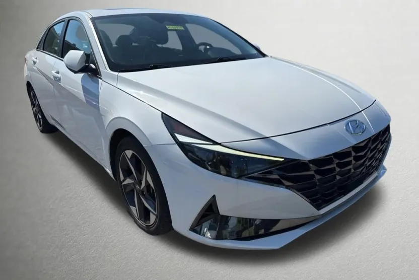 2023 Hyundai Elantra Limited photo 1
