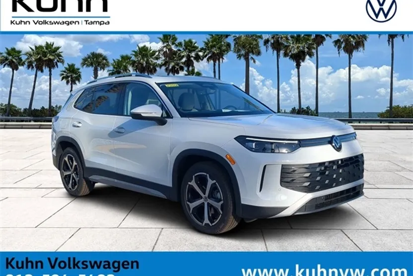 2025 Volkswagen Tiguan SE photo 1