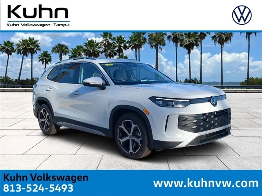 2025 Volkswagen Tiguan SE photo 1