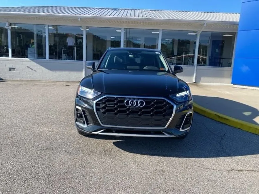 2023 Audi Q5 45 S line Premium photo 1