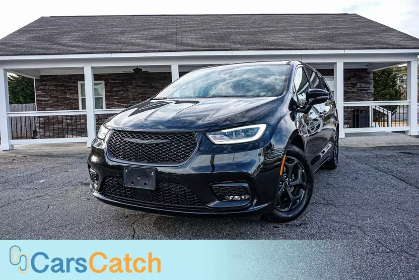 2022 Chrysler Pacifica Hybrid Touring L photo 1