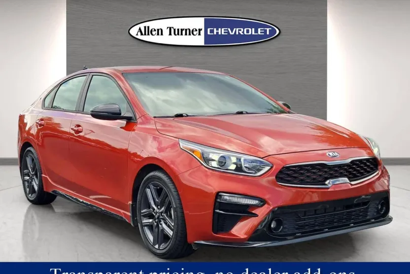 2021 Kia Forte GT-Line photo 1