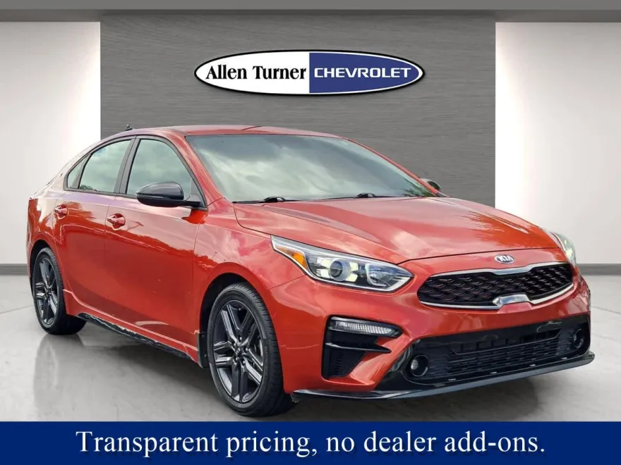 2021 Kia Forte GT-Line photo 1