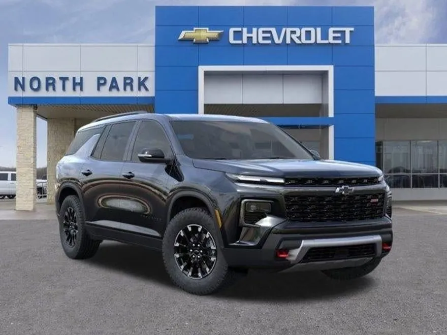 2026 Chevrolet Traverse Z71 photo 1