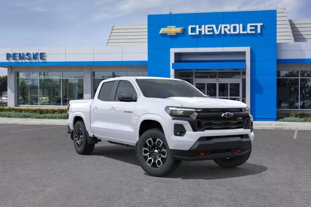 2025 Chevrolet Colorado Z71 photo 1