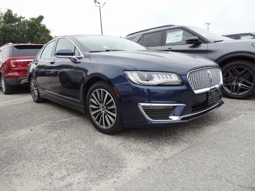 2017 Lincoln MKZ Hybrid Select photo 1