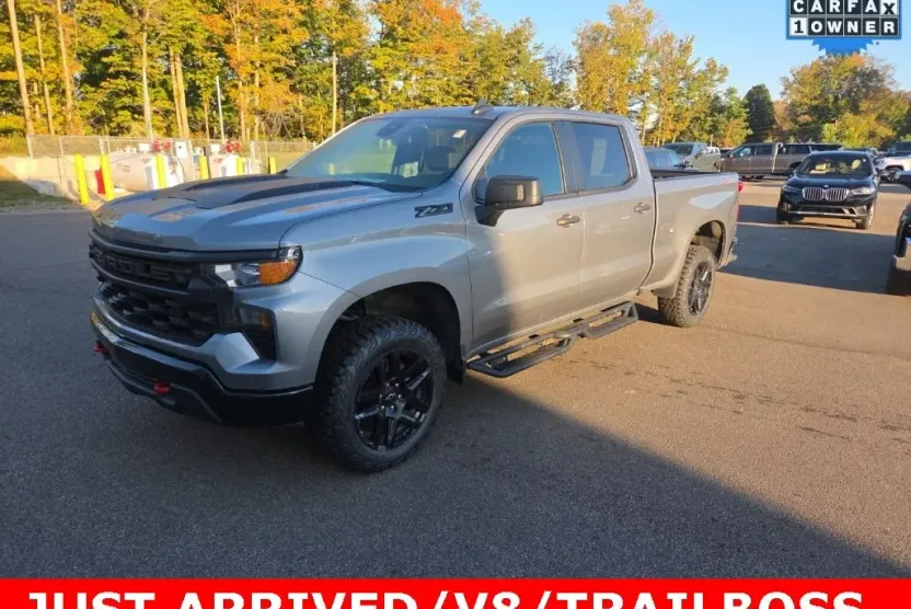 2024 Chevrolet Silverado 1500 Custom Trail Boss photo 1