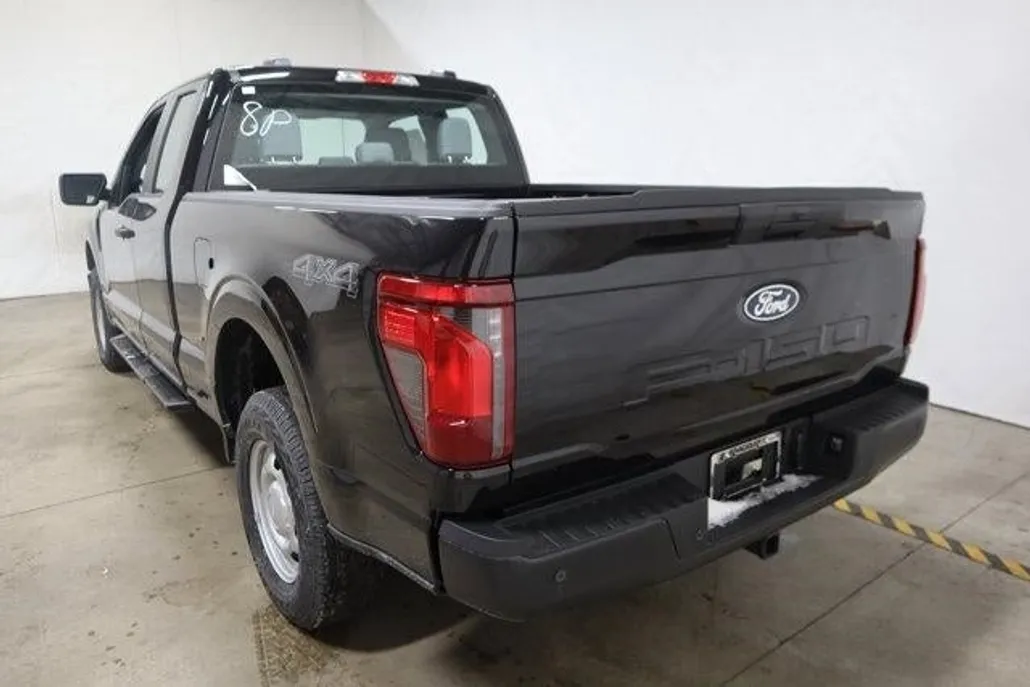 2025 Ford F-150 XL photo 1
