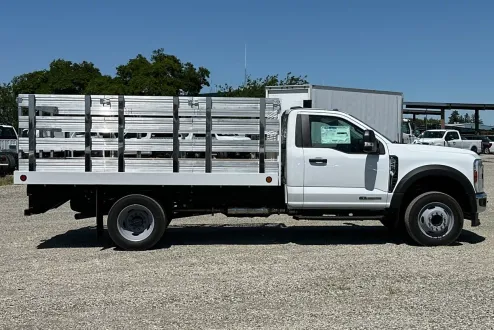 2024 Ford F-450 photo 3