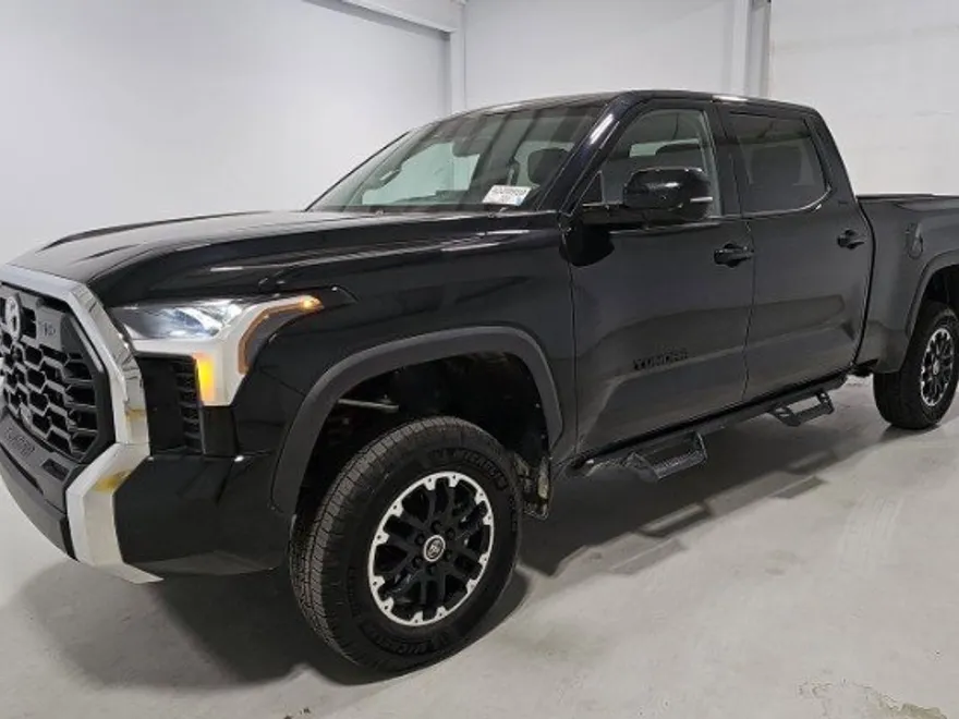 2024 Toyota Tundra SR5 CrewMax photo 1