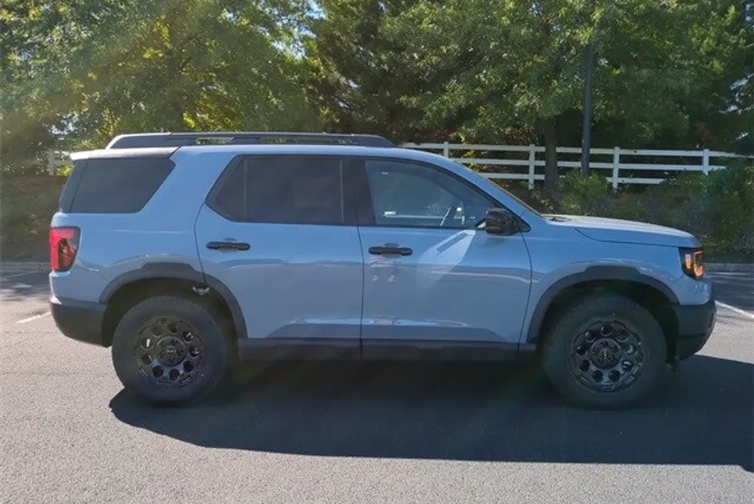 2026 Honda Passport TrailSport Elite photo 1