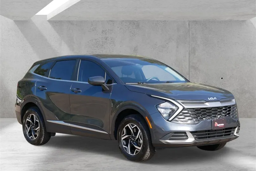 2023 Kia Sportage LX photo 1