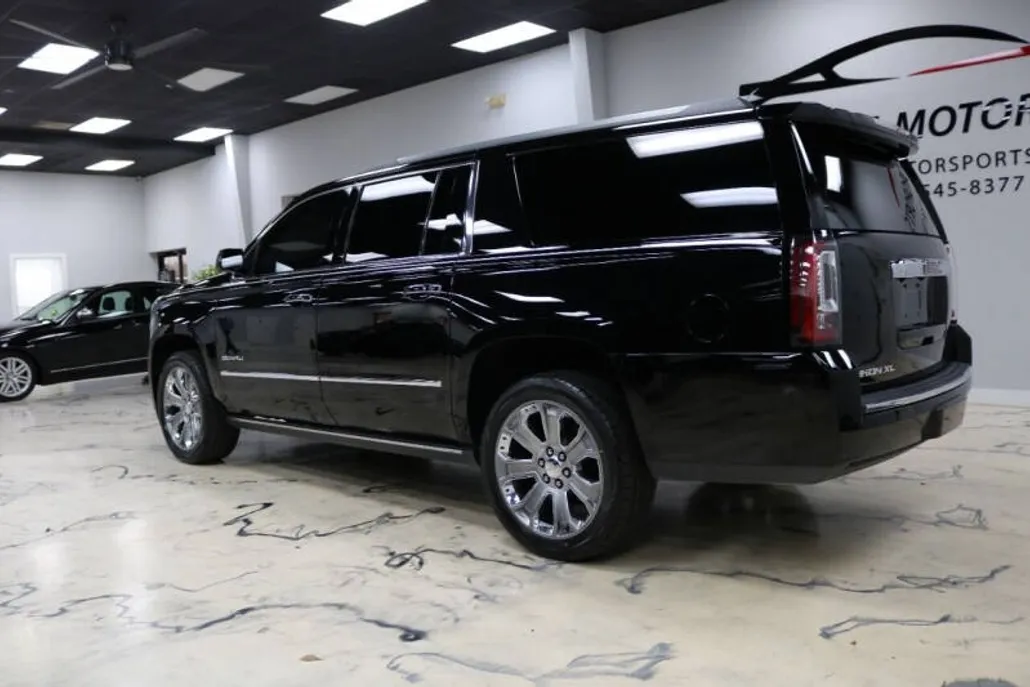 2015 Gmc Yukon XL Denali photo 1