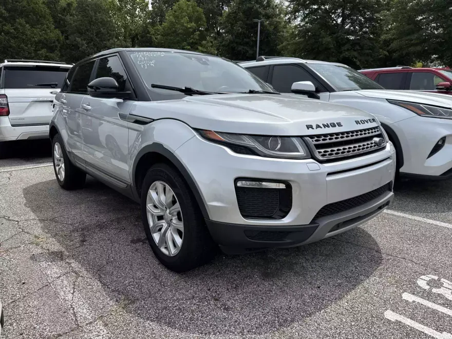 2018 Land Rover Range Rover Evoque SE photo 1