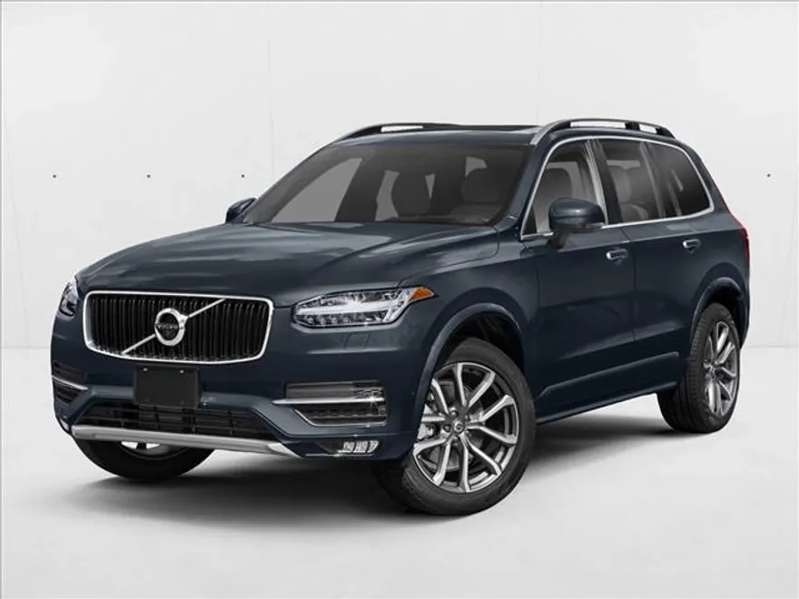 2019 Volvo XC90 Momentum photo 1