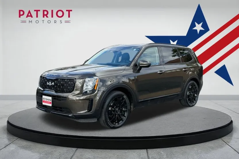 2022 Kia Telluride EX photo 1