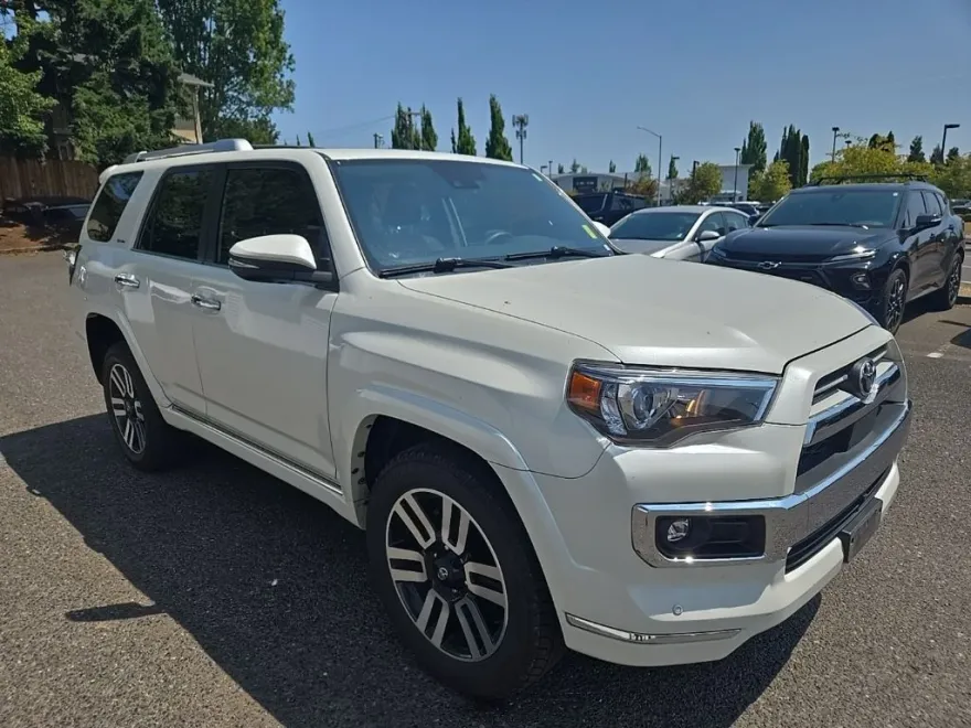 2022 Toyota 4Runner Limited photo 1