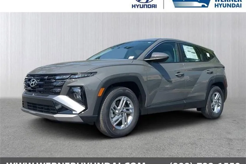 2025 Hyundai Tucson SE photo 1