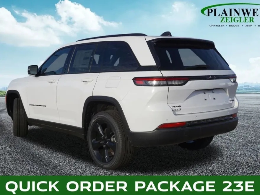 2023 Jeep Grand Cherokee Limited photo 1