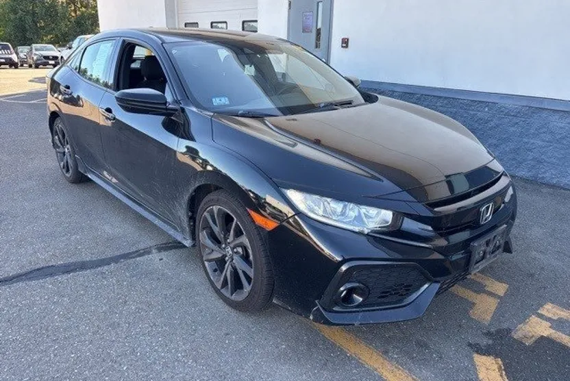 2019 Honda Civic Sport photo 1