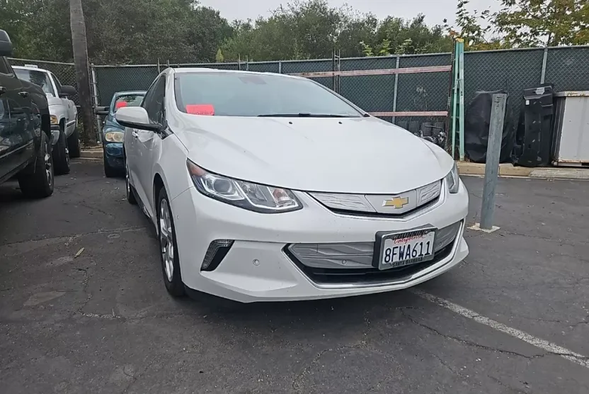 2019 Chevrolet Volt Premier photo 1