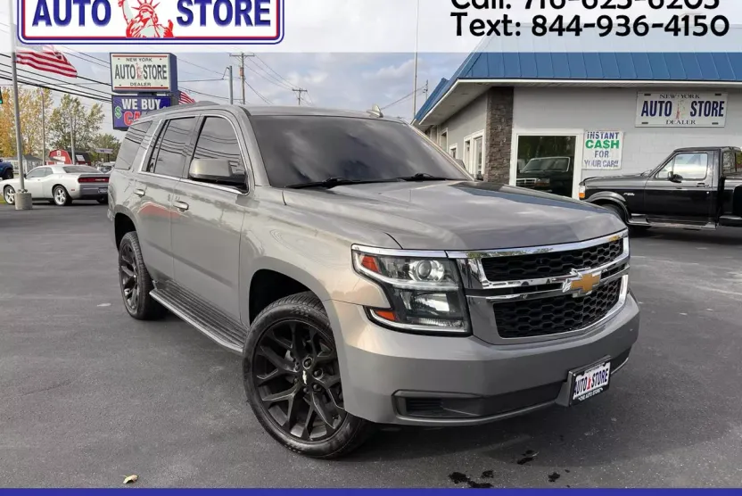 2018 Chevrolet Tahoe LS photo 1