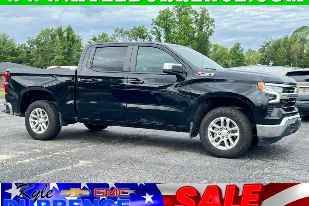 2023 Chevrolet Silverado 1500 LT photo 1