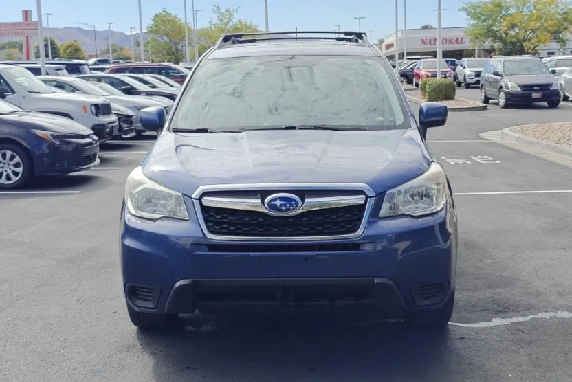 2014 Subaru Forester 2.5i Premium photo 1