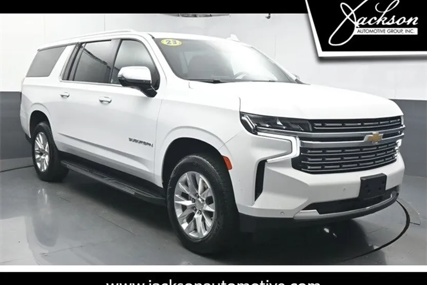 2023 Chevrolet Suburban Premier photo 1