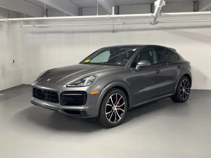 2021 Porsche Cayenne GTS Coupe photo 1
