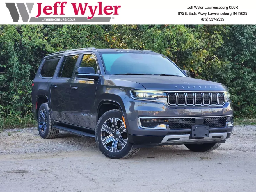 2023 Jeep Wagoneer L Series II photo 1