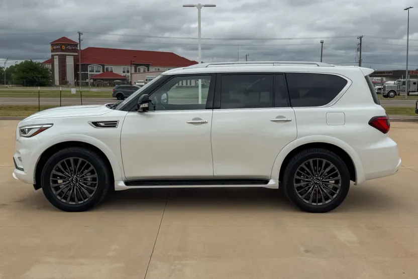 2024 Infiniti QX80 Sensory photo 1