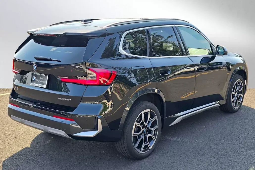 2023 Bmw X1 XDrive28i photo 1