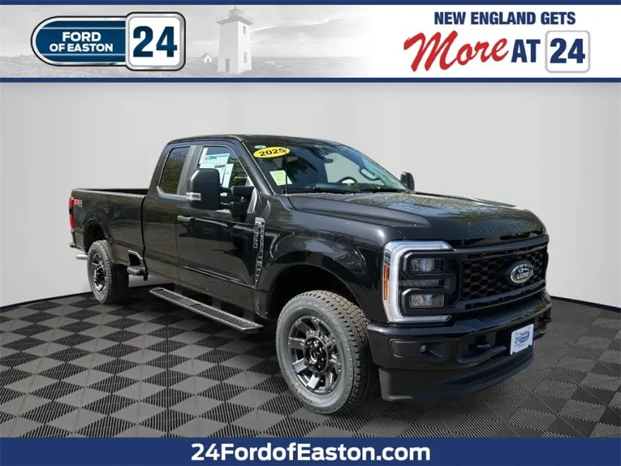2025 Ford F-350 XL photo 1