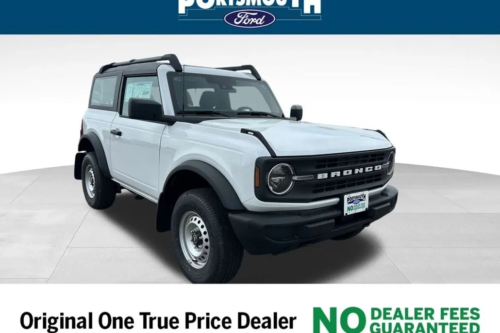 2025 Ford Bronco Base photo 1