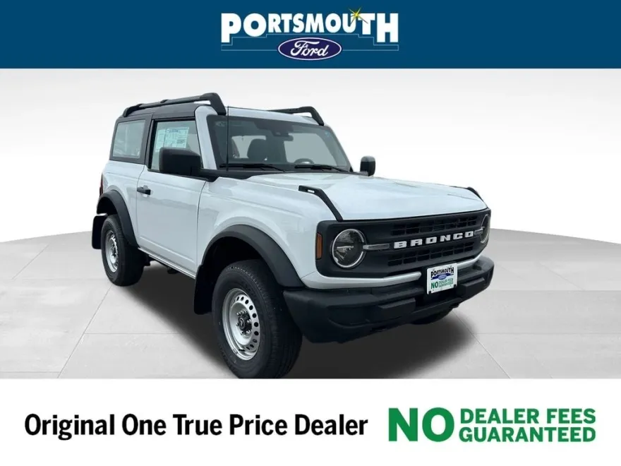 2025 Ford Bronco Base photo 1