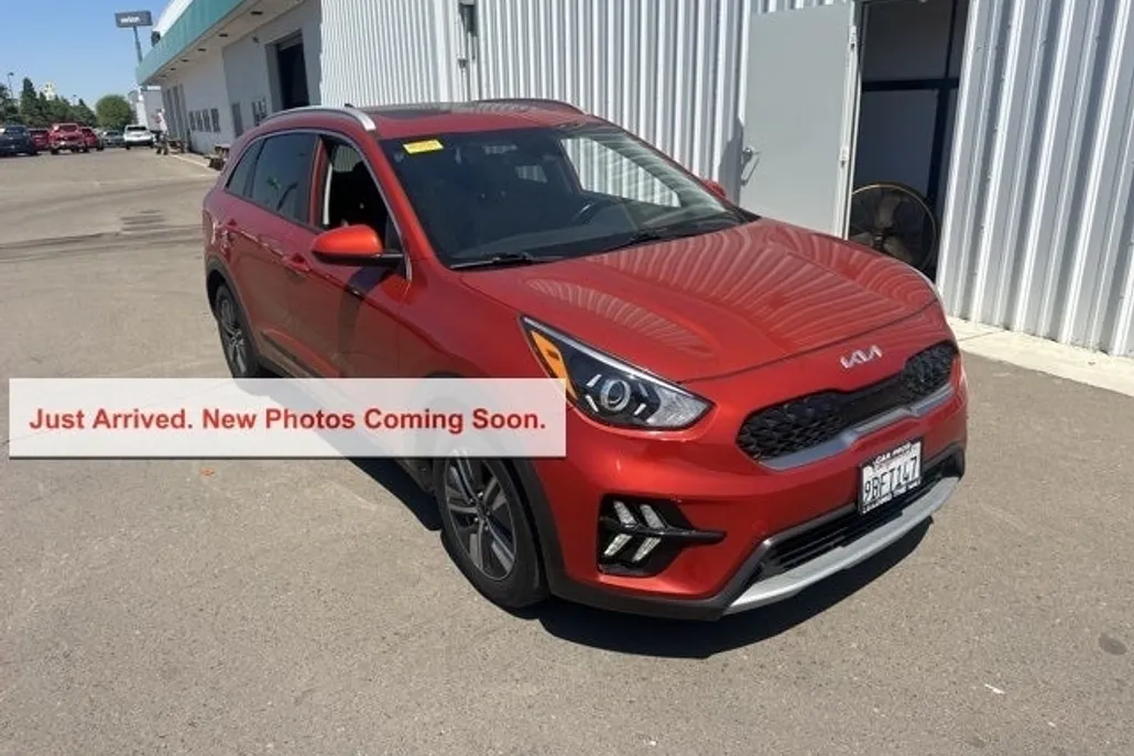 2022 Kia Niro LXS photo 1