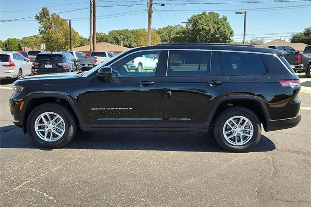 2024 Jeep Grand Cherokee Laredo X photo 1