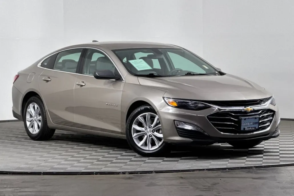 2022 Chevrolet Malibu 1LT photo 1