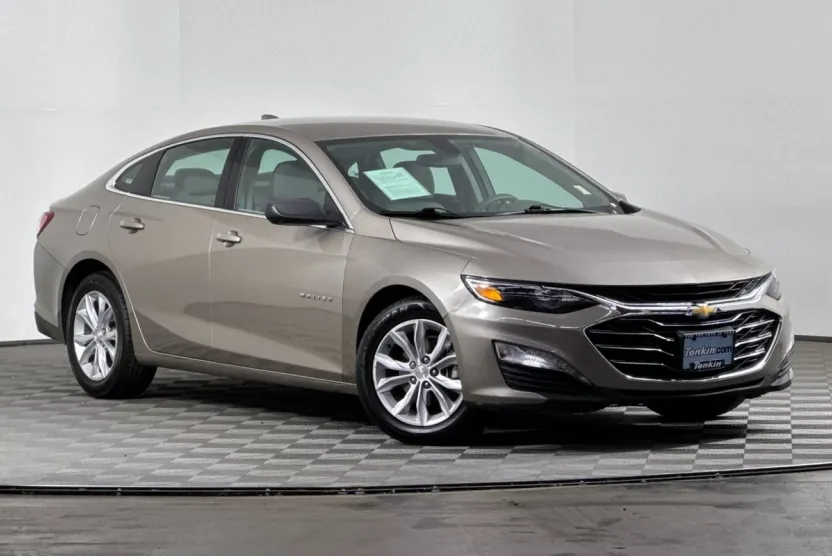 2022 Chevrolet Malibu 1LT photo 1