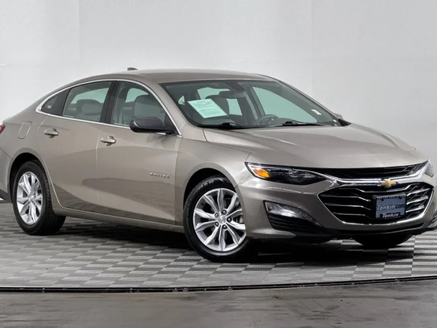 2022 Chevrolet Malibu 1LT photo 1