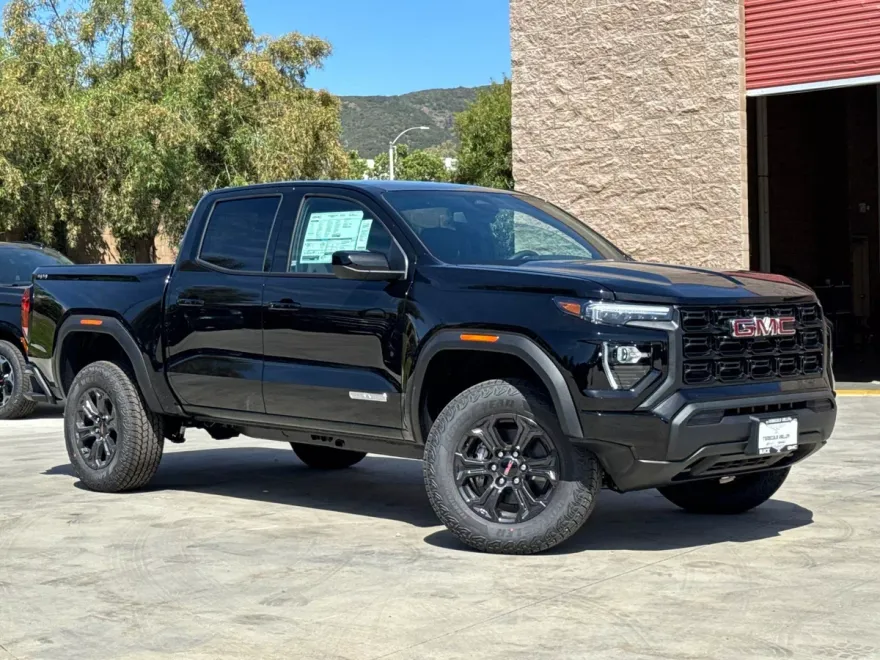 2025 Gmc Canyon Elevation photo 1