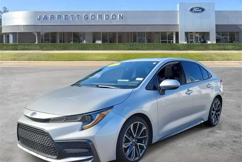 2021 Toyota Corolla SE photo 1