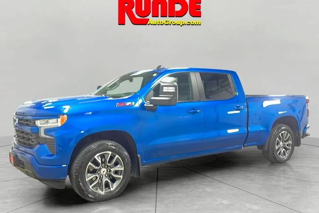 2022 Chevrolet Silverado 1500 RST photo 1