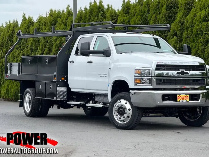 2024 Chevrolet Silverado 5500HD Work Truck photo 1