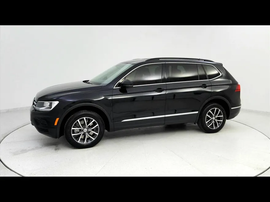 2020 Volkswagen Tiguan SE Sport photo 1